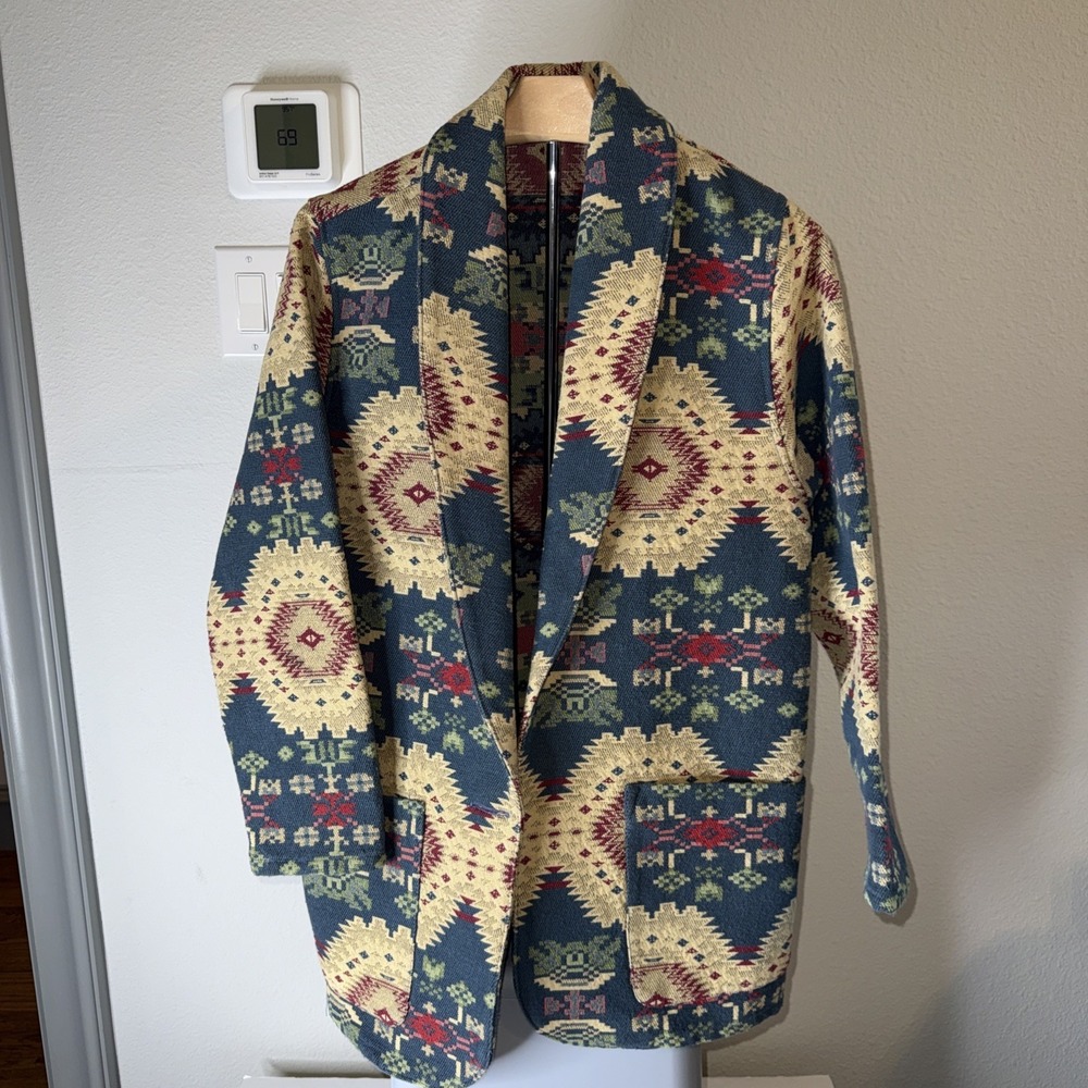 Gotcha Covered‎ Women's Jacket With Southwest Aztec Pattern Size L